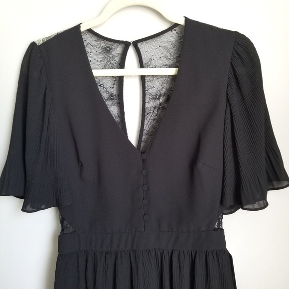 NEW Adelyn Rae Rosalie Pleated Romper - Picture 5 of 7